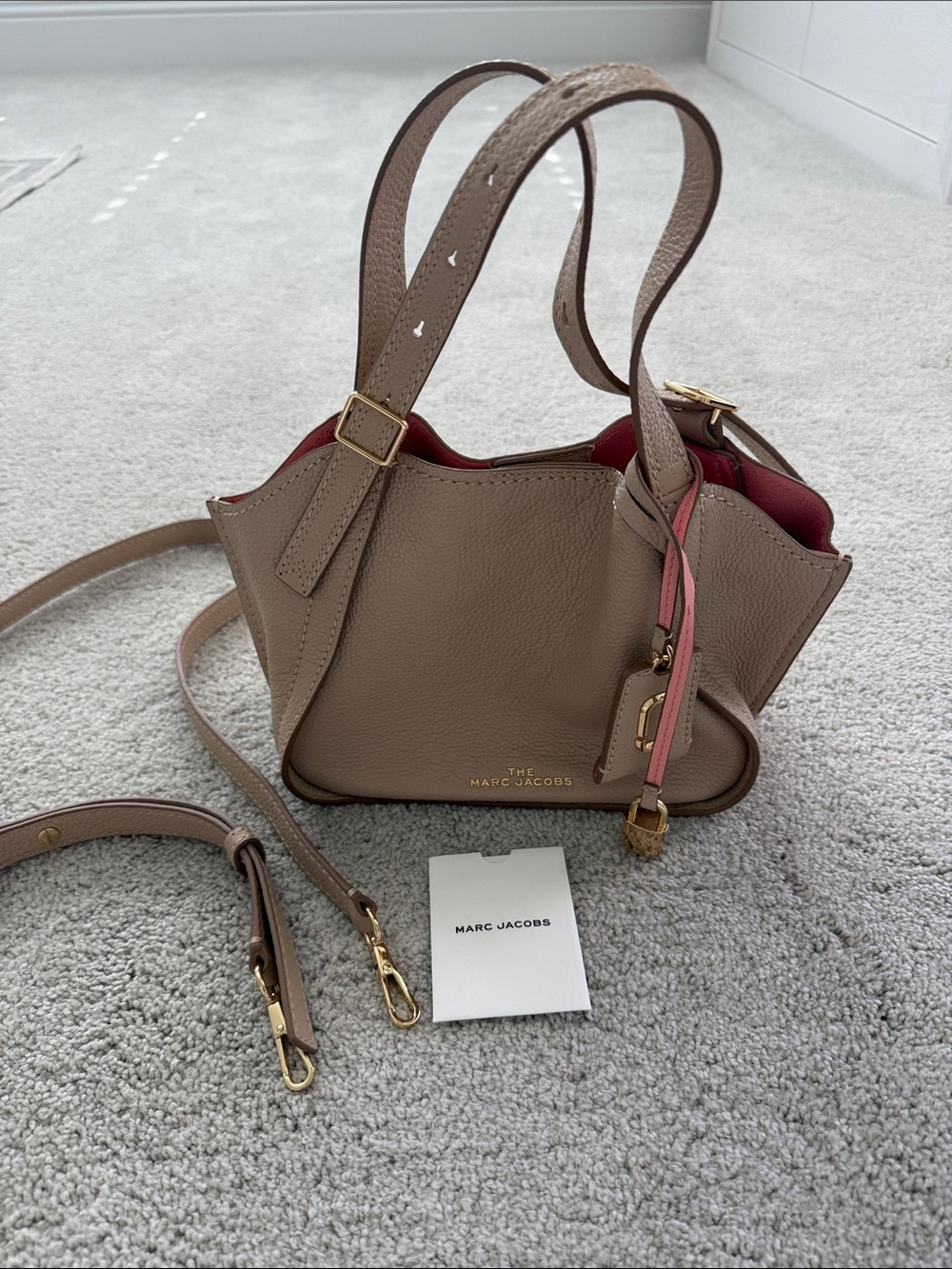 Marc Jacobs Taupe Pebbled Leather Shoulder Bag with Pink Interior
